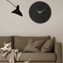 Wallity Block Metal Wall Clock - APS096 Negro y dorado